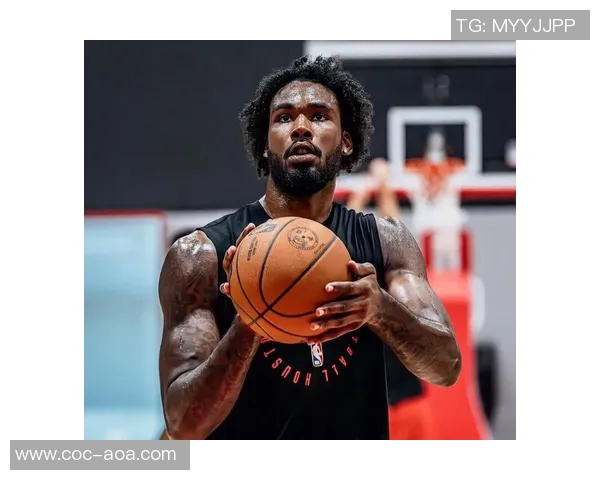 当伊森专注于比赛展现潜力休赛期合同价值将引发热议